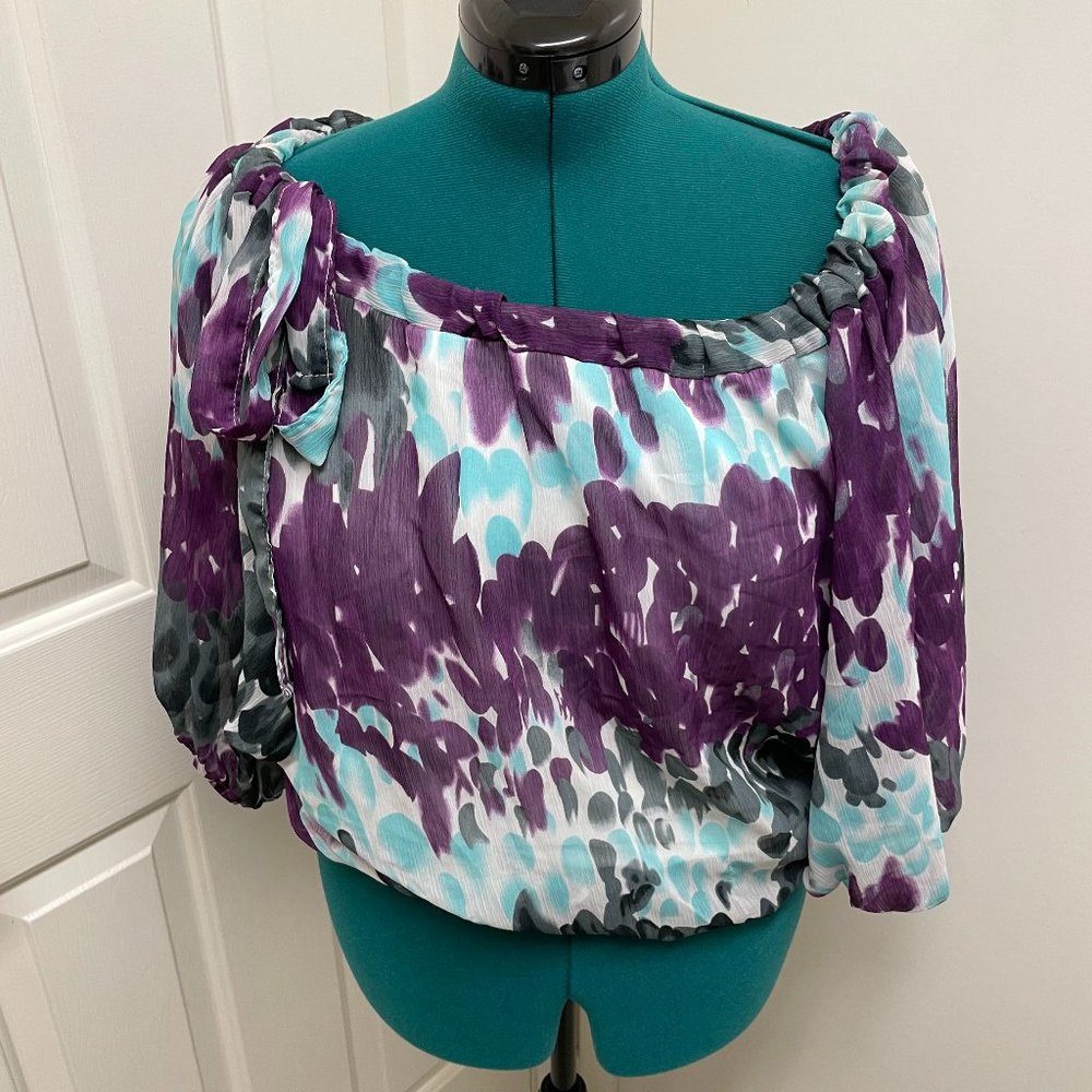 Romeo & Juliet Purple/White Peasant Blouse